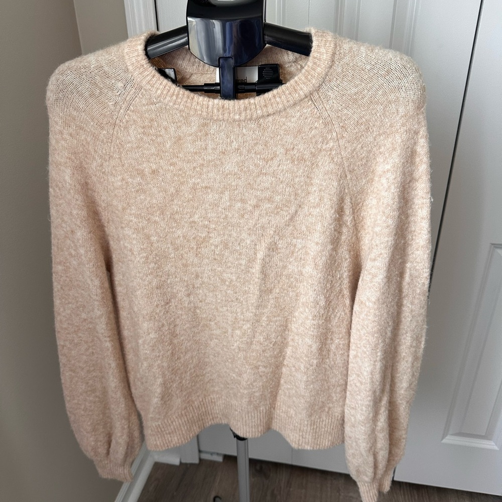 Aritzia Beige Crew Neck cashmereSweater